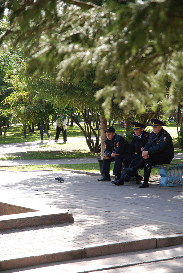 Pervomayskiy skver Novosibirsk politie rust uit